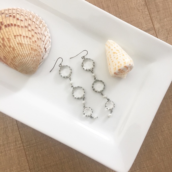 Long drop earrings - Picture 1 of 2